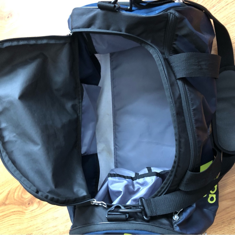 Adidas Hydroshield Gym Bag Duffel - Picture 9 of 10
